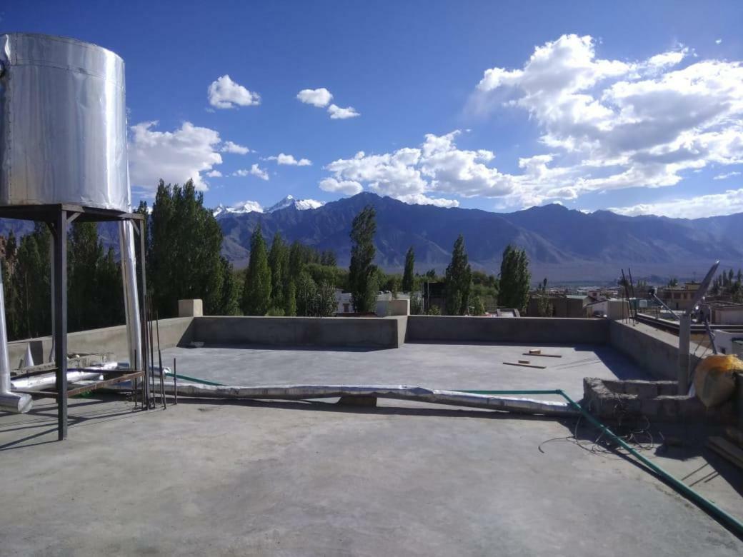 Hitchhikers Hostel Ladakh Leh Luaran gambar